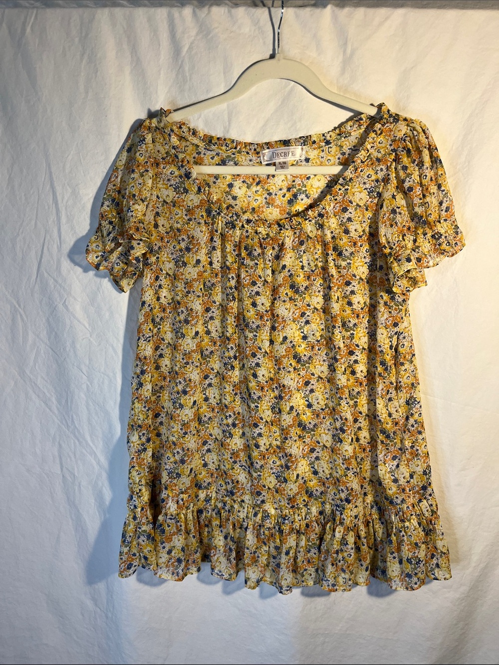 Decree Yellow Floral Puff Sleeve Ruffle bottom XL